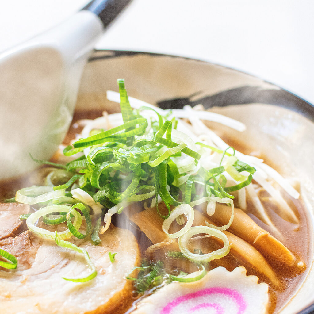 豚骨×醤油の濃厚系「和歌山ラーメン」