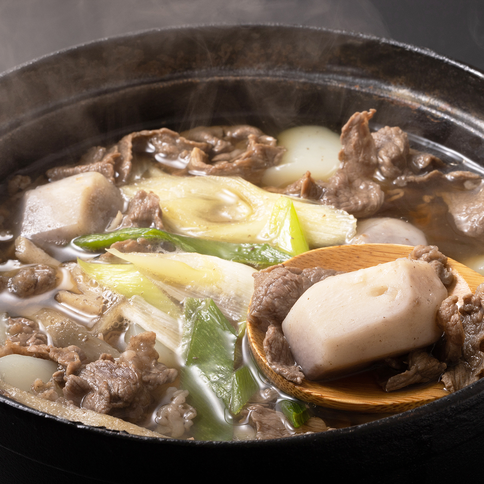 秋の定番郷土鍋「いも煮」のイメージ